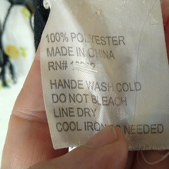 Scarf - Picture 6 of 6